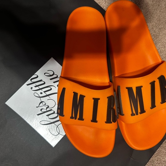 Amiri slides are comfortable leather outsole and design to fit a size 11 foot. - Picture 2 of 3